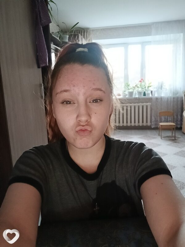 Екатерина, 21, Кирове — анкета №2921606