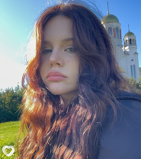 Алёна, 21, Екатеринбурге — анкета №2923333
