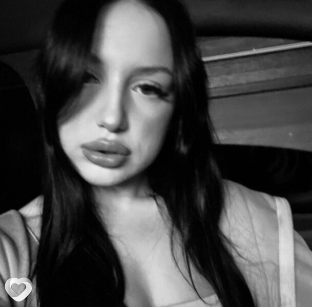 Виктория, 21, Екатеринбурге — анкета №2923400