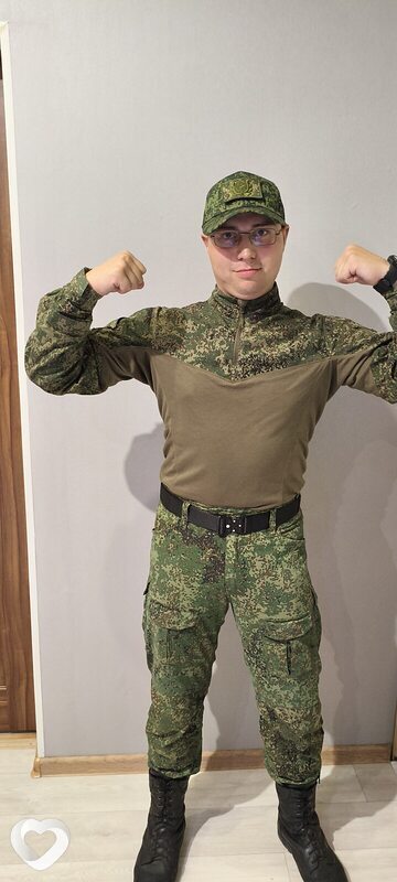 Артемий, 22, Уссурийске — анкета №2923781