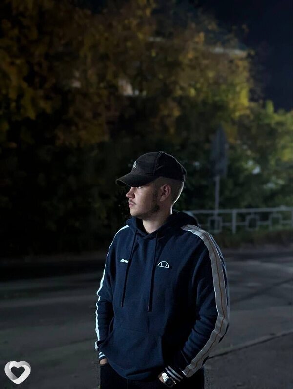 Алексей, 20, Оренбурге — анкета №2924370