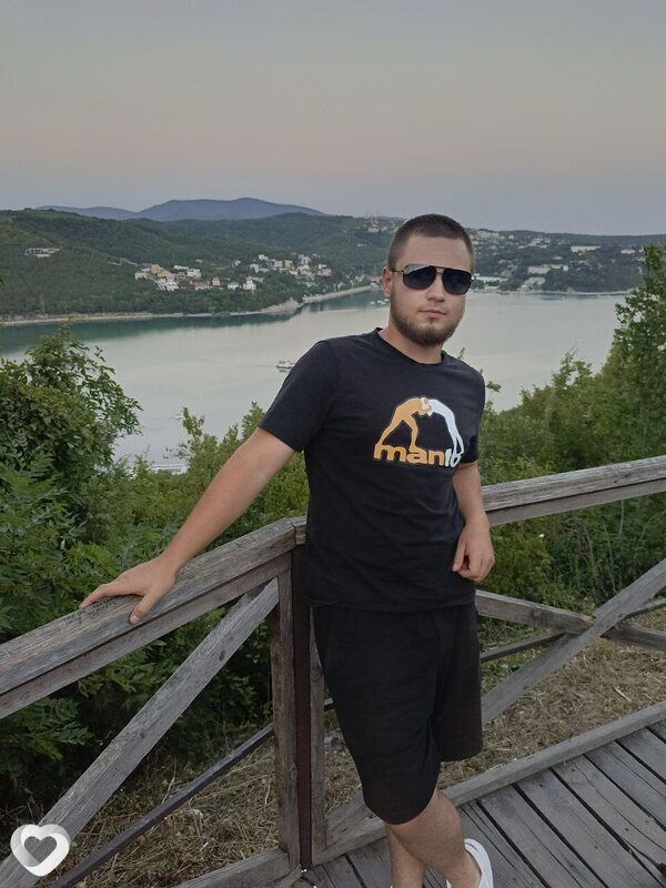 Илья, 19, Орёл — анкета №2926069