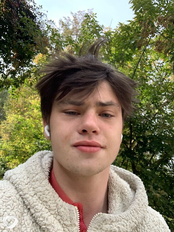 Максим, 19, Ивантеевке — анкета №2925588