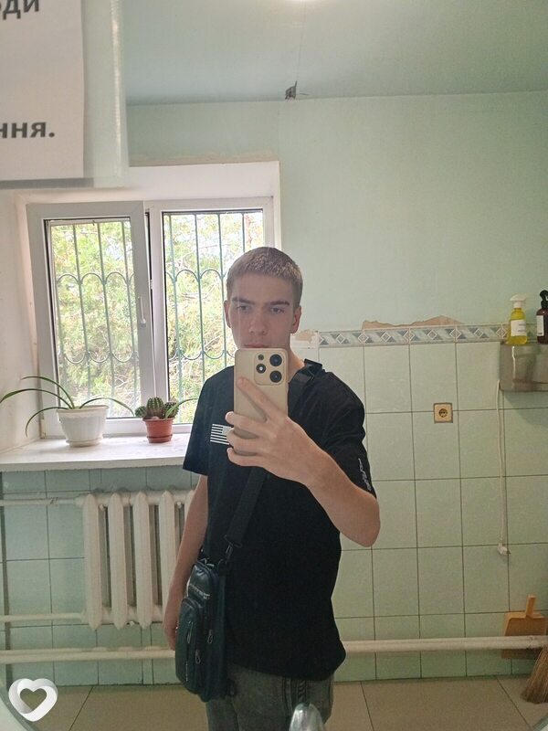 Богдан, 19, Киеве — анкета №2926011