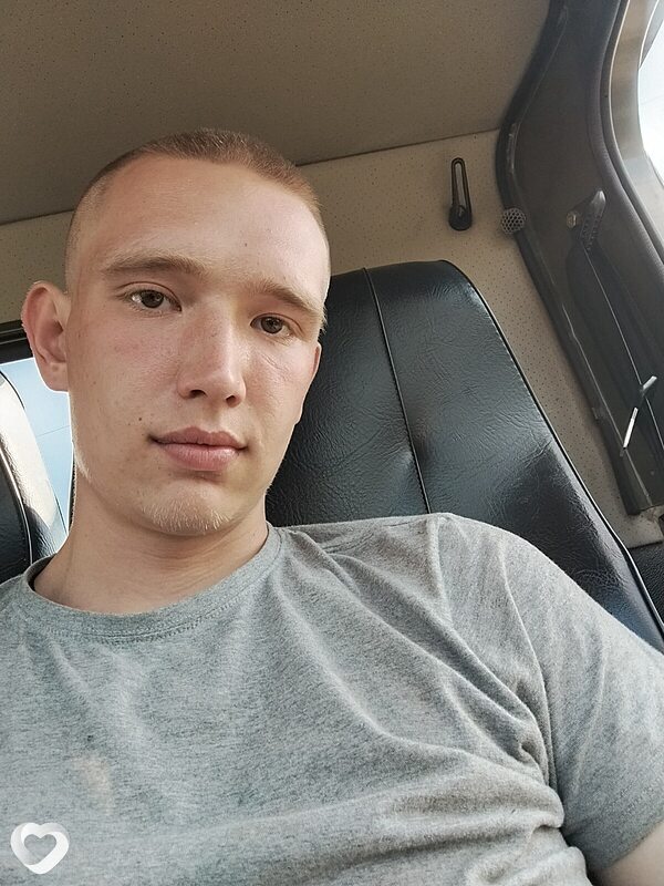 Мишаня, 21, Зеленогорск (Красноярский Край) — анкета №2925909