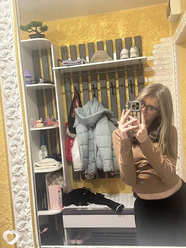 Полина, 19, Ангарске — анкета №2925973