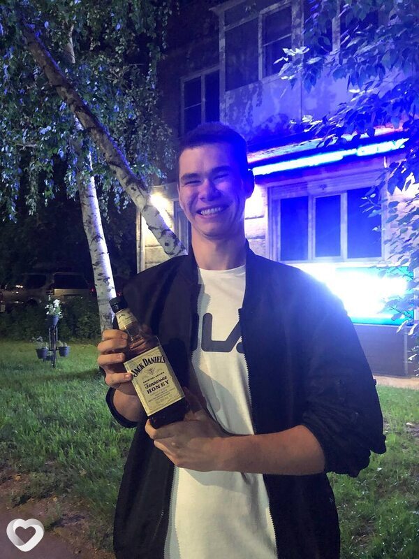 Александр, 23, Усть-Каменогорск — анкета №2926292