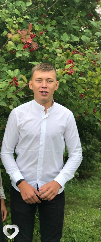 Maks, 21, Луцке — анкета №2927072