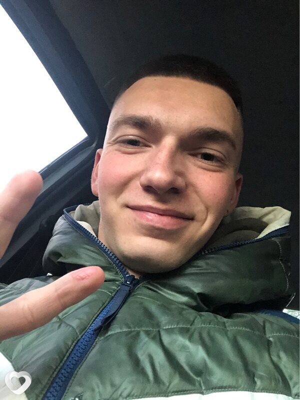 Олег, 23, Москве — анкета №2927210