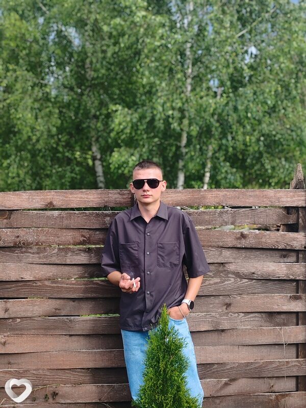 Андрей, 19, Пинске — анкета №2927288