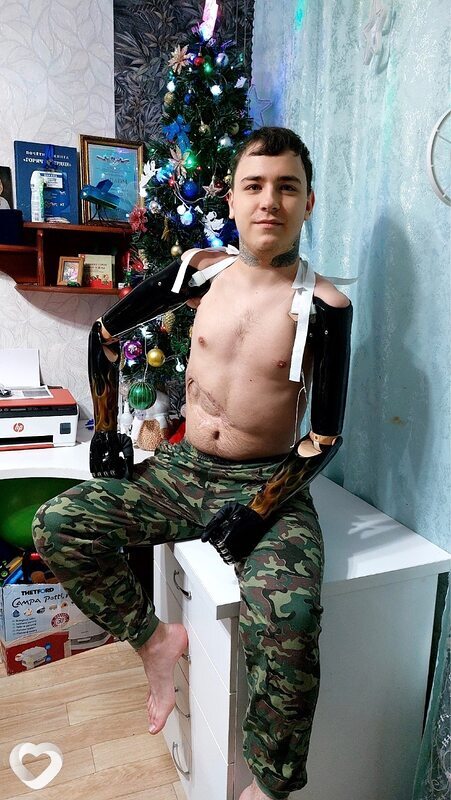 Денис, 21, Красноярске — анкета №2927594