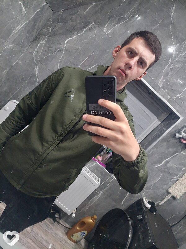 Артём, 26, Армавире — анкета №2928132