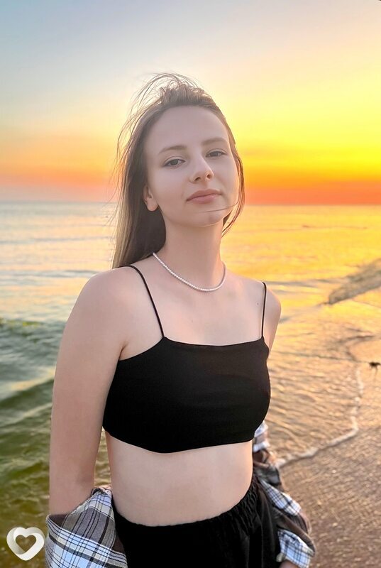 Алина, 21, Брянске — анкета №2928511