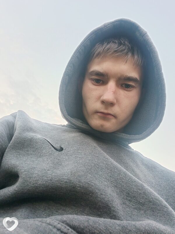Дима, 21, Екатеринбурге — анкета №2928626