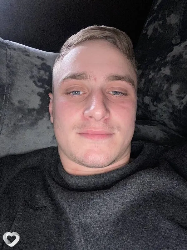 Максим, 26, Барнауле — анкета №2928998