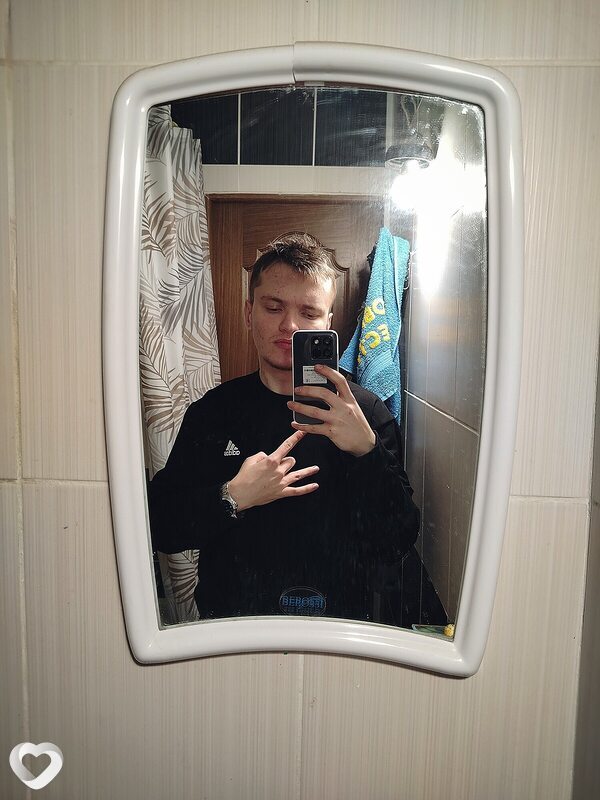 Денис, 22, Курске — анкета №2929027
