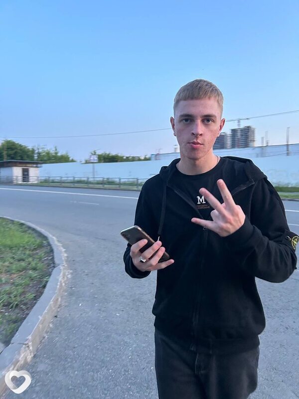 Гена, 18, Москве — анкета №2929661