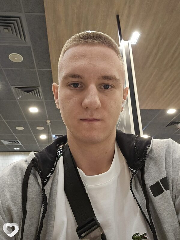 Никита, 21, Красногорске — анкета №2930806