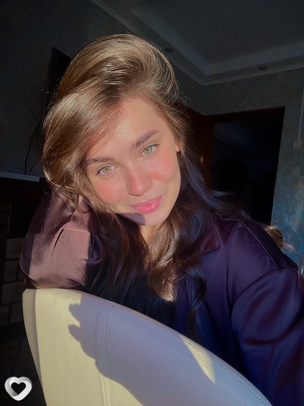Марина, 21, Вологде — анкета №2929901