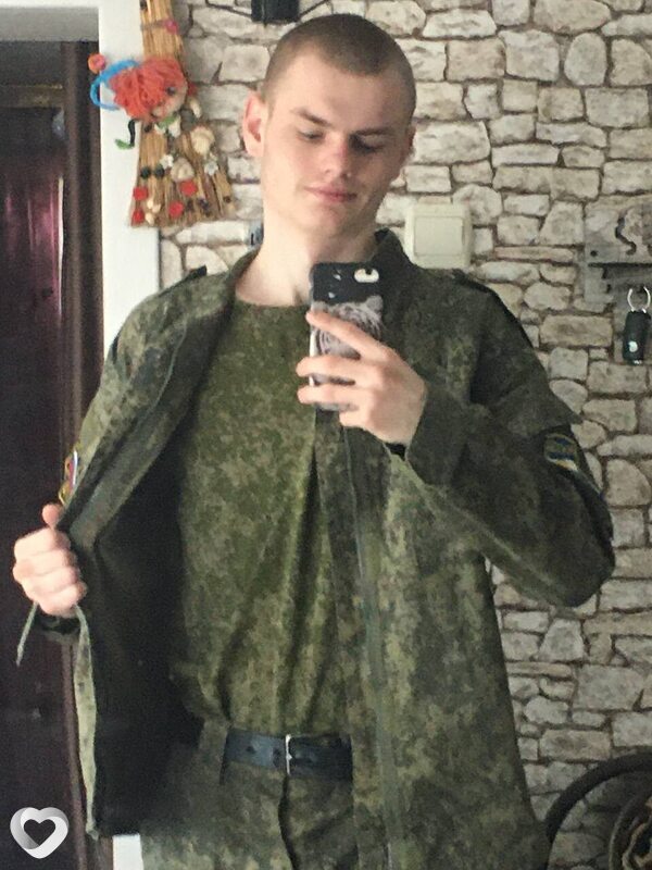 Максим, 21, Тимашевске — анкета №2929931