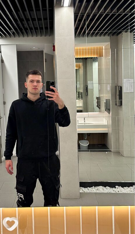 Илья, 23, Ташкент — анкета №2929941