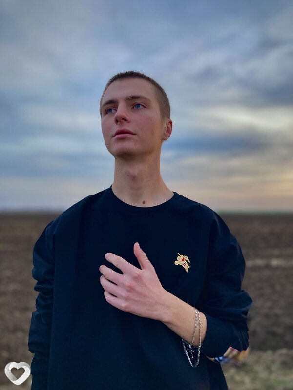 Владимир, 24, Волхове — анкета №2930327
