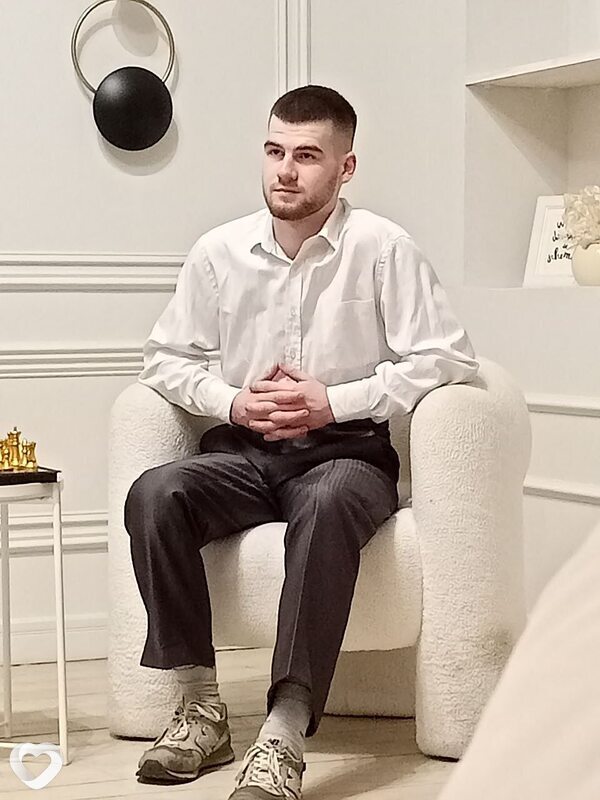 Богдан, 19, Москве — анкета №2930493