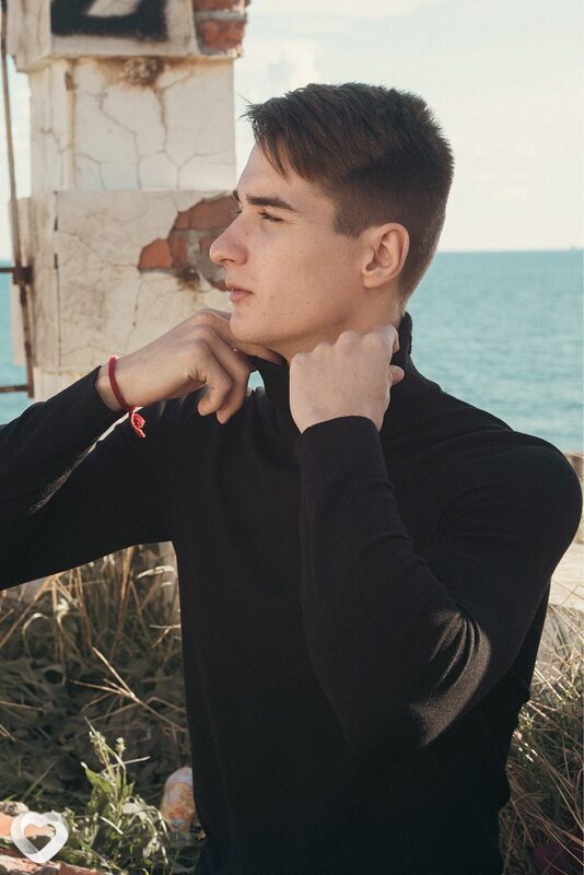 Александр, 26, Новороссийске — анкета №2930748