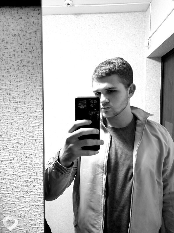 Андрей, 21, Тихорецке — анкета №2930742