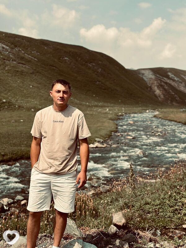 Максим, 22, Краснодаре — анкета №2930692