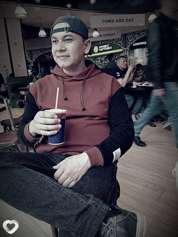 Жорик, 25, Санкт-Петербурге — анкета №2930968