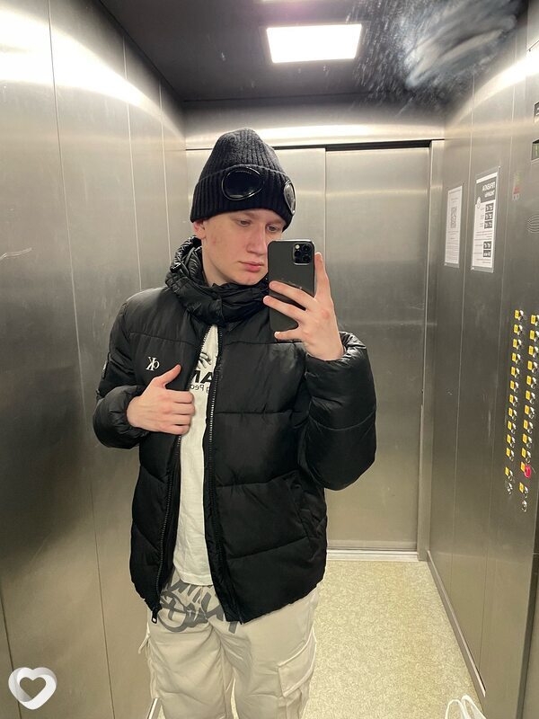 Александр, 22, Москве — анкета №4684689
