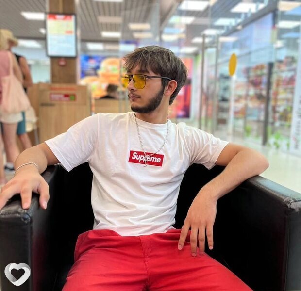 Милан, 19, Барановичах — анкета №2931360