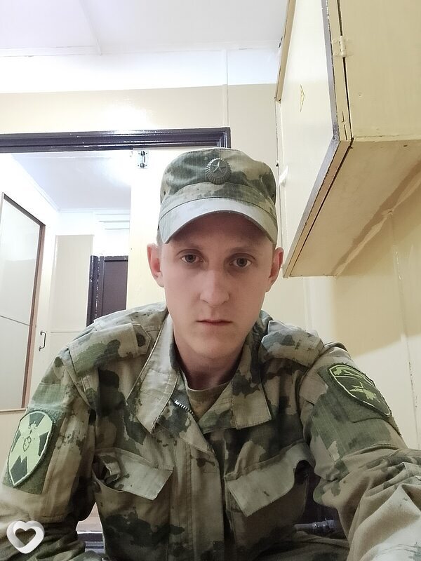 Виталик, 21, Москве — анкета №2931540