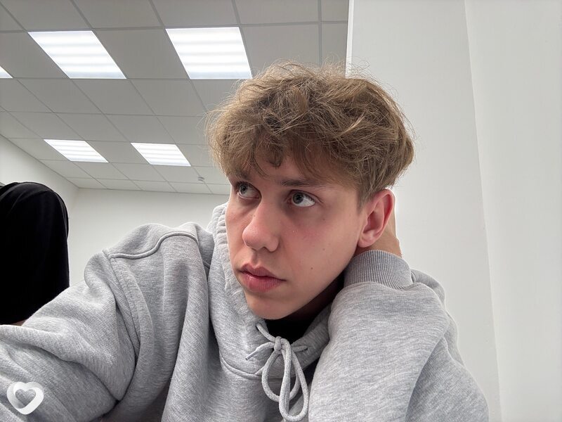 Владислав, 20, Перми — анкета №2931306