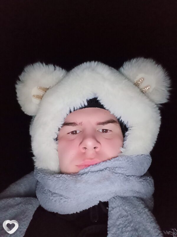 Алексей, 19, Калинковичах — анкета №2931664