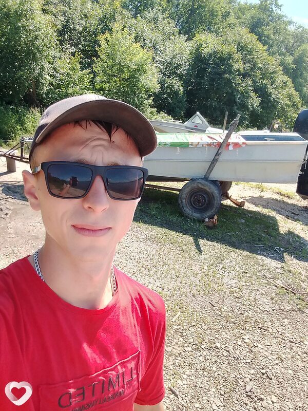 Анатолий, 28, Хабаровске — анкета №2932368