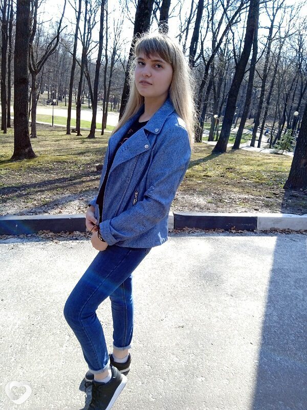 Диана, 22, Белгороде — анкета №2932959