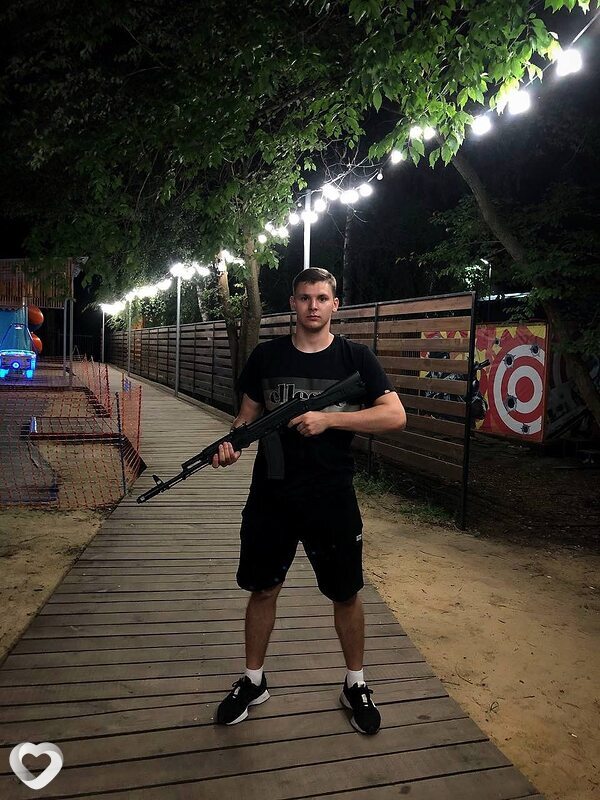 Максим, 22, Воронеже — анкета №2933389