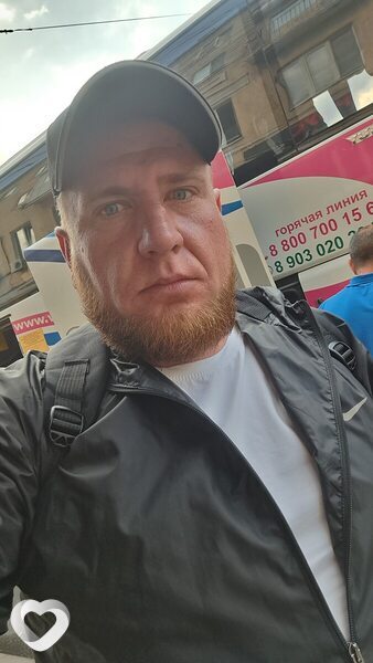 Анатолий, 33, Донецке — анкета №2933994