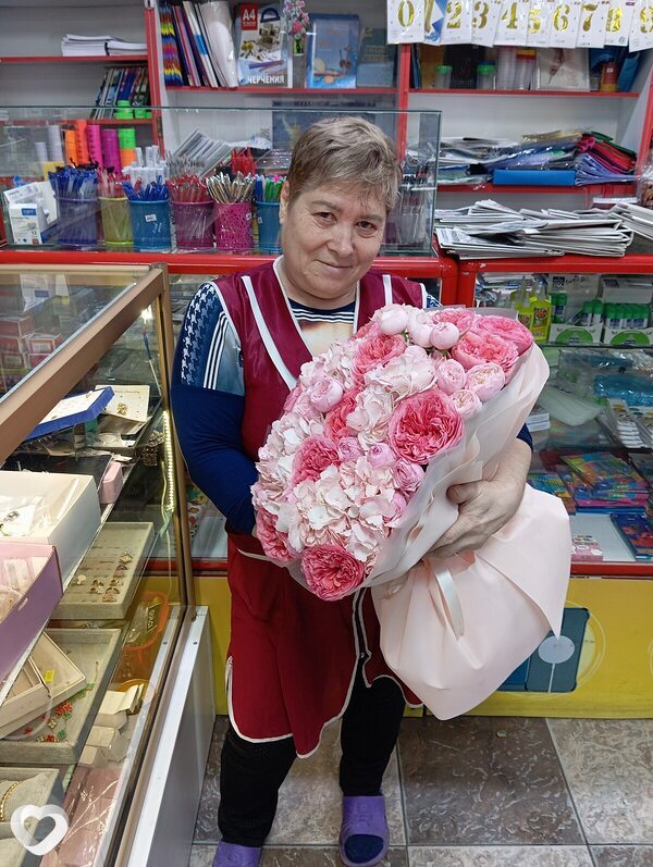 Нинель, Семей