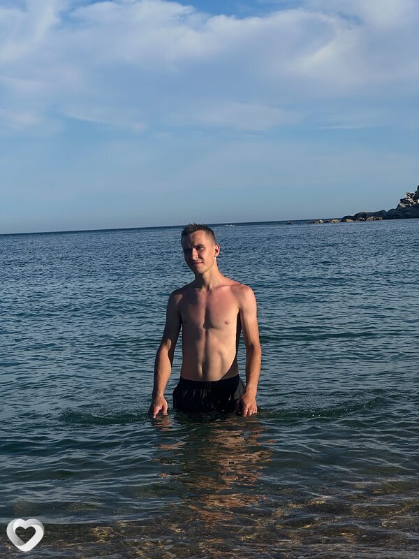 Евгений, 23, Симферополе — анкета №2934544