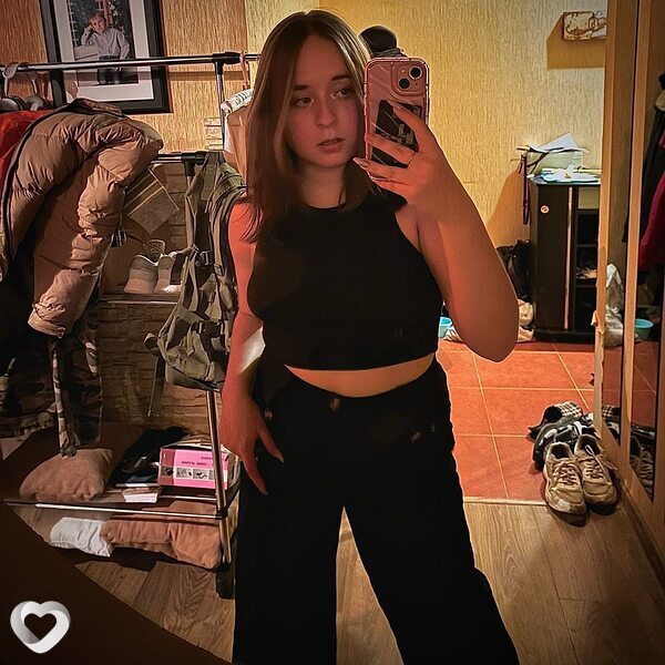 Алиса, 20, Кирове — анкета №2934904