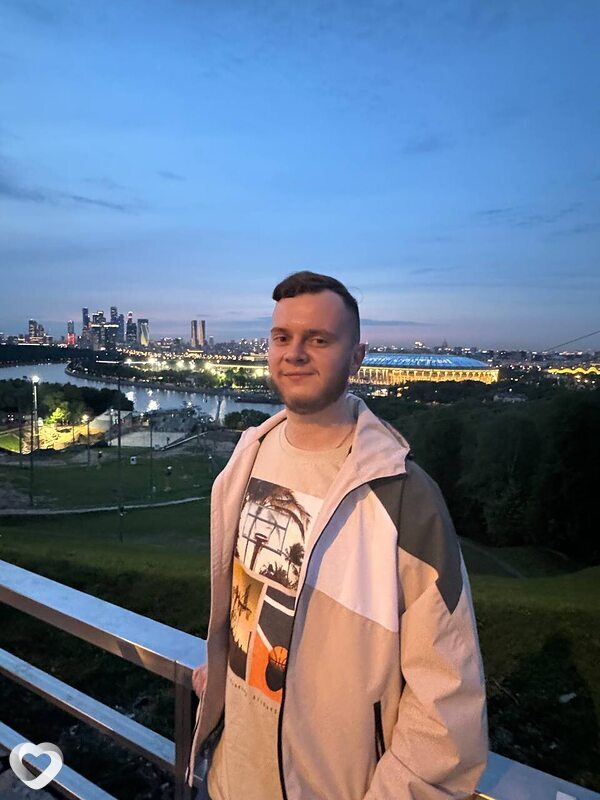 Антон, 22, Иванове — анкета №2934860