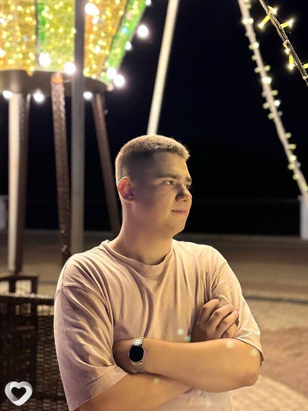 Даниил, 19, Гомеле — анкета №2935438