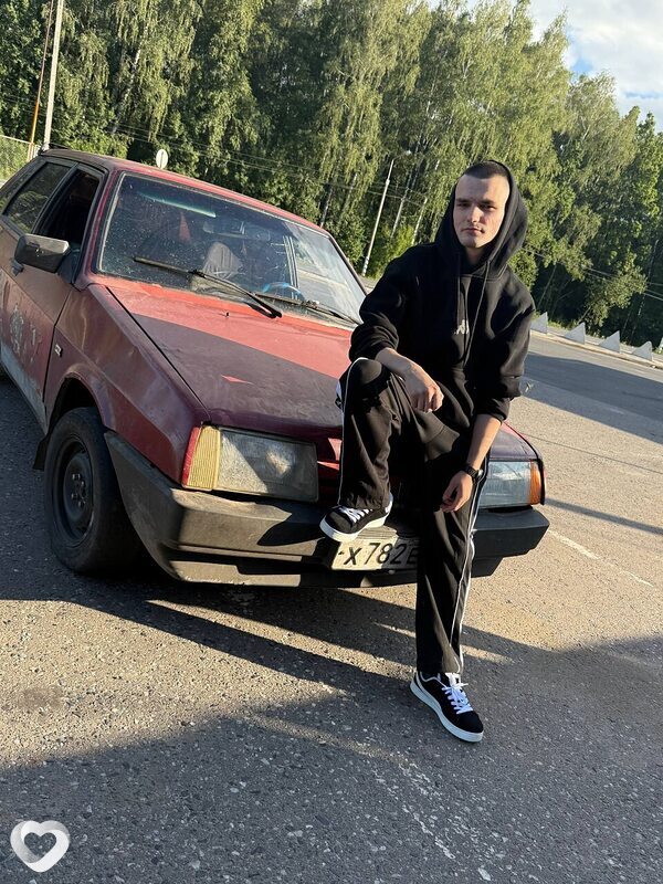 Никита, 20, Адлер — анкета №2935342
