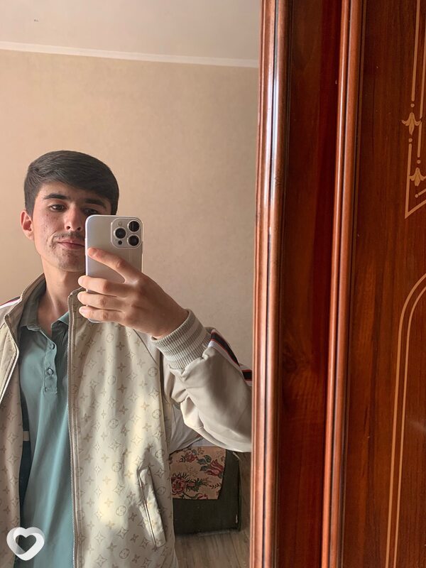 Behruz, 21, Москве — анкета №2935334