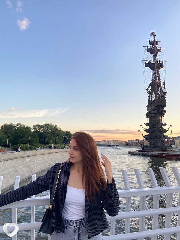 Арина, 19, Москве — анкета №2935486