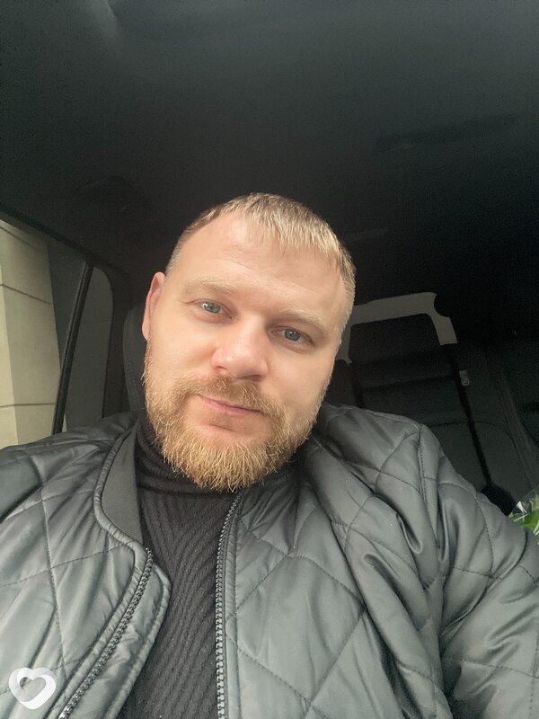 Артем, 27, Москве — анкета №2935496