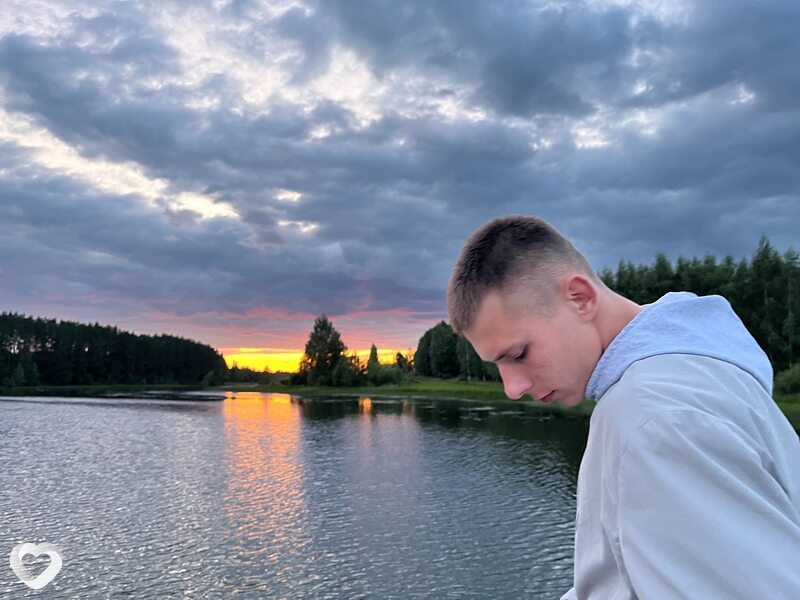 Кирилл, 20, Орше — анкета №2935791